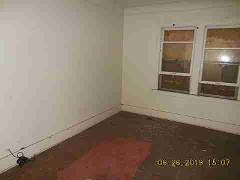 12405 Birwood (16)_m.jpg